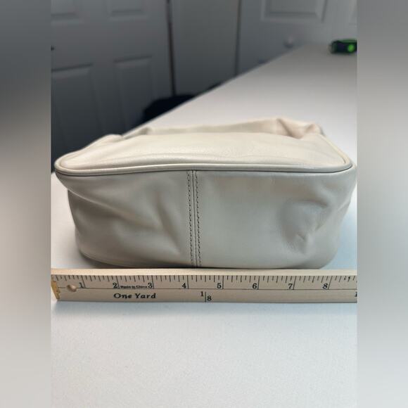 Marc Jacobs The Pushlock Mini Hobo Cloud White/ Silver NWOT - Picture 2 of 11